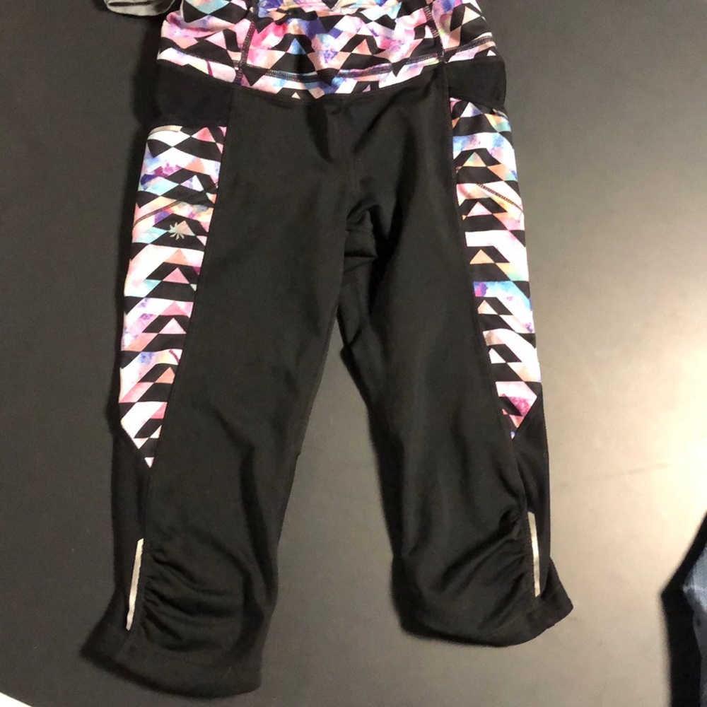 Athleta girl Capri leggings